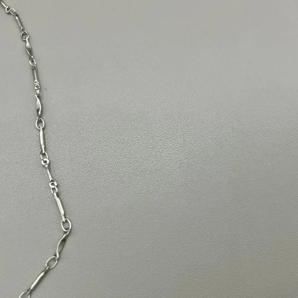 Banana Republic Necklace Womens Silver Tone Black Enamel Crystal Round 20 Inch
